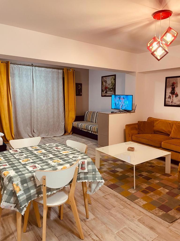 Rohan Studio One Aparthotel Năvodari Kültér fotó