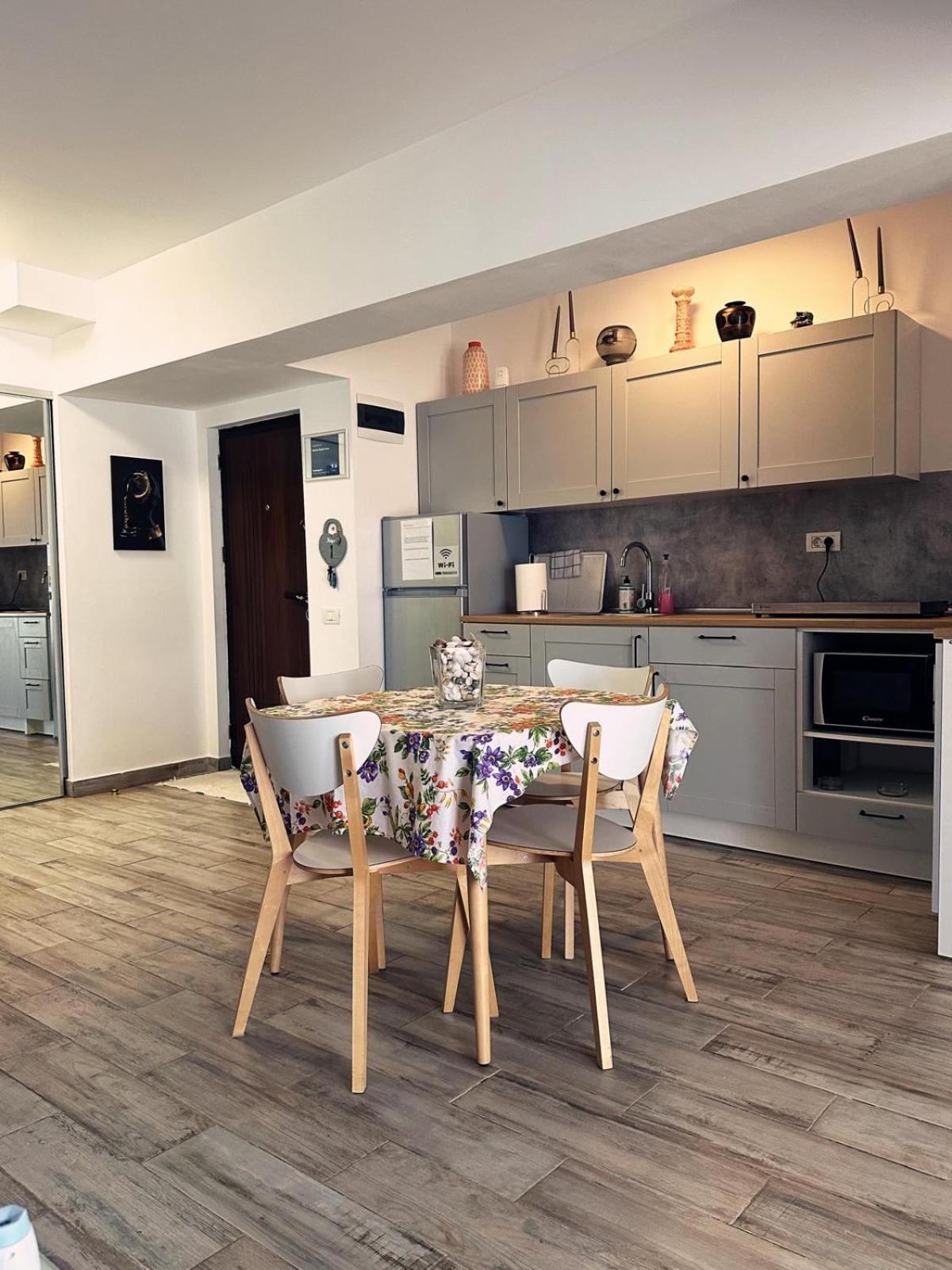 Rohan Studio One Aparthotel Năvodari Kültér fotó